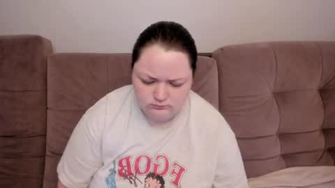 Snapshot of ihaveasecret_ chatting on 9, 7, 2026 Alice online show from 9, 7, 2026