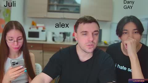 Julia and Mira online show from 27, 1, 2025