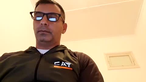 Snapshot of ihtiandar1008 chatting on 23, 1, 2025 ihtiandar1008 online show from 23, 1, 2025