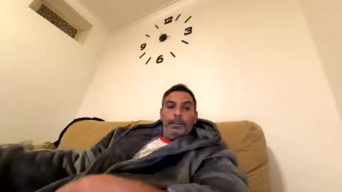 Snapshot of ihtiandar1008 chatting on 8, 11, 2025 ihtiandar1008 online show from 8, 11, 2025