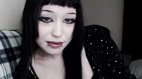 iiiiiiis online show from 18, 10, 2025