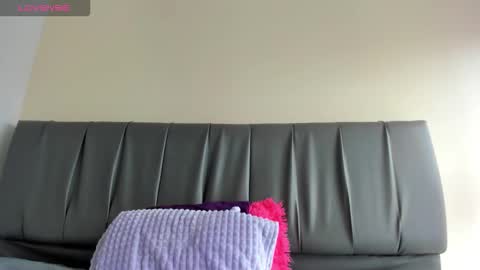 Isabella online show from 19, 3, 2026