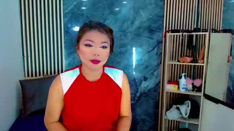 Snapshot of iisalombardi chatting on 11, 11, 2025 iisalombardi online show from 11, 11, 2025