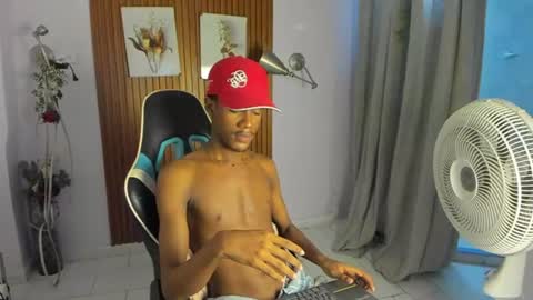 Snapshot of ikaro_blue chatting on 14, 7, 2026 ikaro_blue online show from 14, 7, 2026