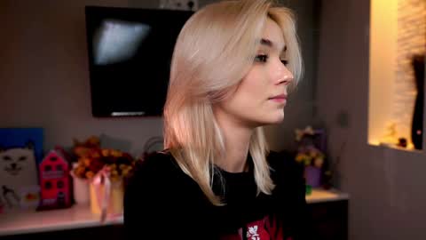 Snapshot of ileanacampbel chatting on 4, 2, 2025 ileanacampbel online show from 4, 2, 2025