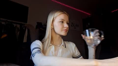 Snapshot of ilianamessersmith chatting on 13, 2, 2026 ShyLuna online show from 13, 2, 2026