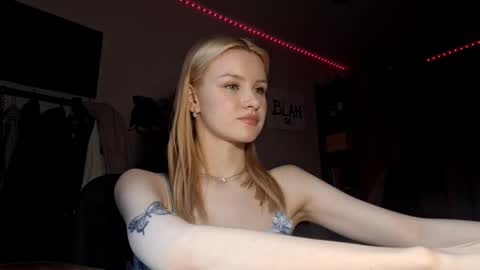 Snapshot of ilianamessersmith chatting on 15, 2, 2026 ShyLuna online show from 15, 2, 2026