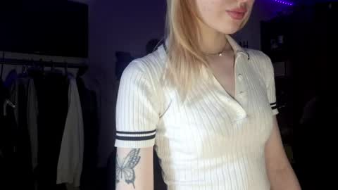 Snapshot of ilianamessersmith chatting on 7, 3, 2026 ShyLuna online show from 7, 3, 2026