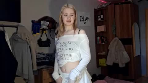 Snapshot of ilianamessersmith chatting on 21, 3, 2026 ShyLuna online show from 21, 3, 2026