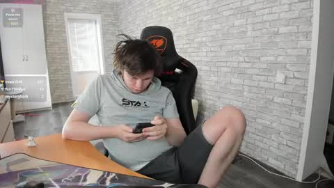 Snapshot of iliaskrislove chatting on 3, 3, 2025 iliaskris online show from 3, 3, 2025