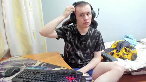 Snapshot of iliaskrislove chatting on 8, 10, 2025 iliaskris online show from 8, 10, 2025