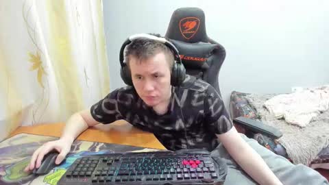 Snapshot of iliaskrislove chatting on 6, 11, 2025 iliaskris online show from 6, 11, 2025