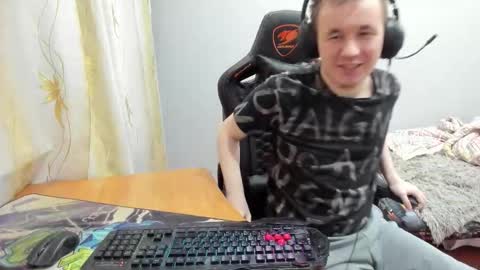 Snapshot of iliaskrislove chatting on 6, 11, 2025 iliaskris online show from 6, 11, 2025