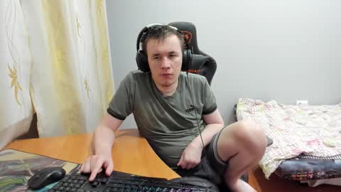 Snapshot of iliaskrislove chatting on 15, 11, 2025 iliaskris online show from 15, 11, 2025