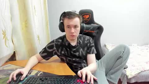 Snapshot of iliaskrislove chatting on 19, 11, 2025 iliaskris online show from 19, 11, 2025