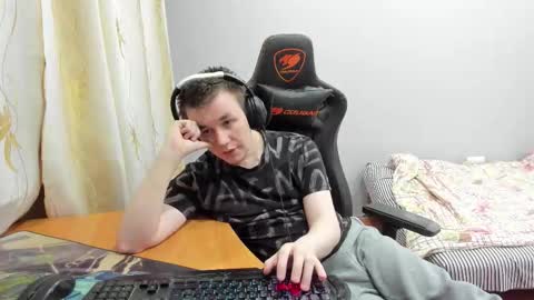 Snapshot of iliaskrislove chatting on 20, 11, 2025 iliaskris online show from 20, 11, 2025