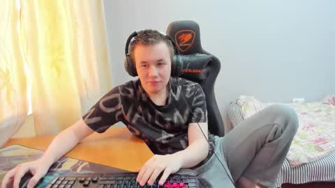 Snapshot of iliaskrislove chatting on 21, 11, 2025 iliaskris online show from 21, 11, 2025