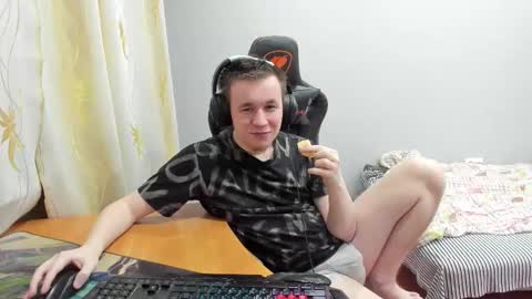 Snapshot of iliaskrislove chatting on 22, 11, 2025 iliaskris online show from 22, 11, 2025