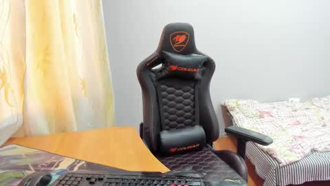 Snapshot of iliaskrislove chatting on 23, 11, 2025 iliaskris online show from 23, 11, 2025