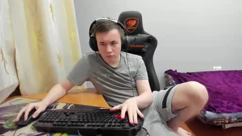 Snapshot of iliaskrislove chatting on 16, 12, 2025 iliaskris online show from 16, 12, 2025