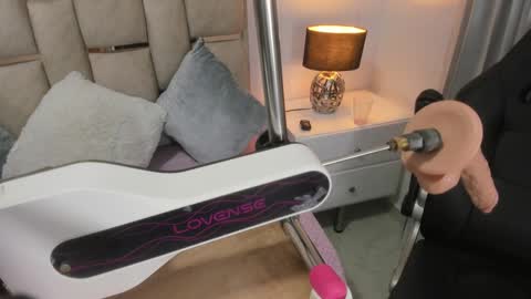 Snapshot of iliy_ chatting on 5, 12, 2024 ILY   online show from 5, 12, 2024