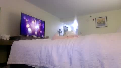 Snapshot of illuminatiheadspace1 chatting on 14, 9, 2025 illuminatiheadspace1 online show from 14, 9, 2025