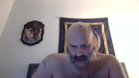 Raziel illuminati Titan online show from 2, 2, 2025