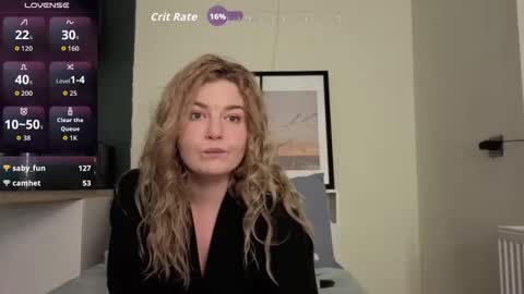 Snapshot of illuminea chatting on 16, 12, 2025 Jenny online show from 16, 12, 2025