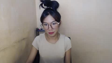 Snapshot of iloveyou28xx chatting on 15, 4, 2026 CALL ME JEN YOUR SWEET GIRL 3 online show from 15, 4, 2026