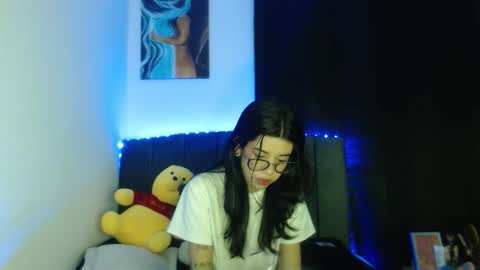 Snapshot of ily_bea chatting on 24, 3, 2026 Ily Bea online show from 24, 3, 2026