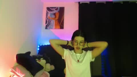 Snapshot of ily_bea chatting on 28, 3, 2026 Ily Bea online show from 28, 3, 2026