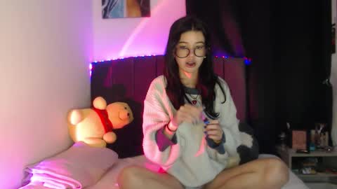 Snapshot of ily_bea chatting on 21, 4, 2026 Ily Bea online show from 21, 4, 2026