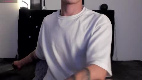 Snapshot of im__thomas chatting on 26, 9, 2025 IM  THOMAS online show from 26, 9, 2025