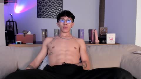 IM  THOMAS online show from 8, 2, 2026
