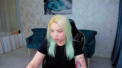 Roxy online show from 25, 11, 2025