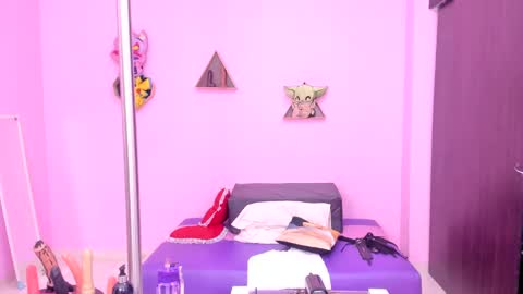 im_a_slut40 online show from 7, 3, 2025