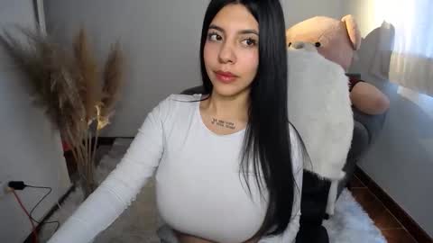 Snapshot of im_alyn chatting on 2, 12, 2025 Alyn online show from 2, 12, 2025