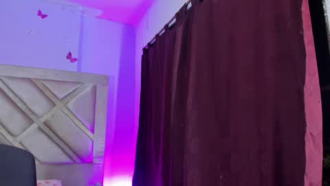 Snapshot of im_brittany_333 chatting on 4, 4, 2026 im_brittany_333 online show from 4, 4, 2026