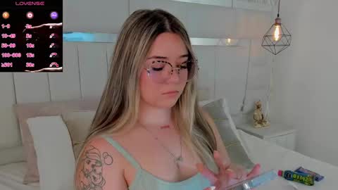 DAHLIA online show from 17, 1, 2025