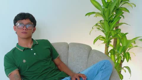 Snapshot of im_erick chatting on 8, 5, 2026 Erick online show from 8, 5, 2026