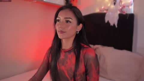 Snapshot of im_isabellaa chatting on 28, 10, 2025 Isa online show from 28, 10, 2025