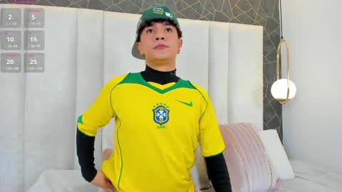 Snapshot of im_joel_ chatting on 19, 4, 2026 JOEL online show from 19, 4, 2026