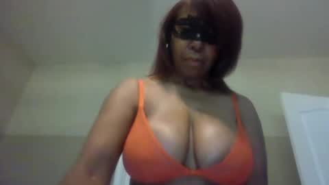 Snapshot of im_laa30z chatting on 21, 5, 2026 weet exy Cougar online show from 21, 5, 2026