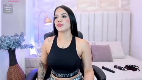 Snapshot of im_lunaaa chatting on 24, 4, 2026 LUNA online show from 24, 4, 2026