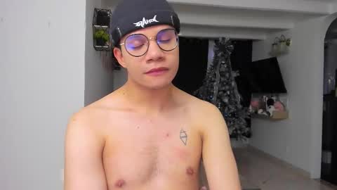 Snapshot of im_marco chatting on 28, 11, 2025 Marco online show from 28, 11, 2025