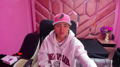 Snapshot of im_mathias chatting on 19, 1, 2025 mathias online show from 19, 1, 2025