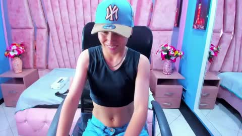 Snapshot of im_mathias chatting on 5, 3, 2025 mathias online show from 5, 3, 2025