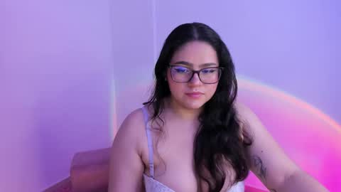 mei mei uwu online show from 3, 10, 2025