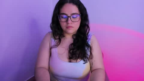 mei mei uwu online show from 13, 10, 2025