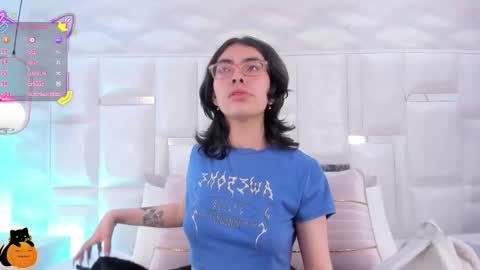 Snapshot of im_molly_angel chatting on 26, 10, 2025 Moly online show from 26, 10, 2025